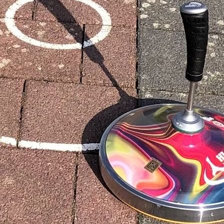 Eisstock auf Sommerbelag